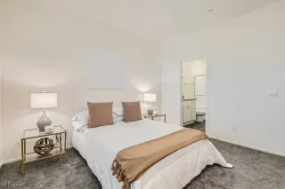 Photo #4: 2612890 Listing