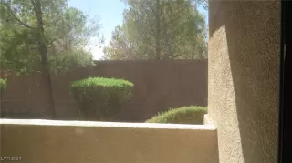 Photo #4: 2612910 Listing 