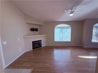 Photo #2: 2612943 Listing 