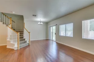 Photo #3: 2612975 Listing