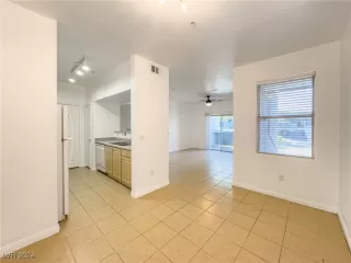 Photo #5: 2612982 Listing 