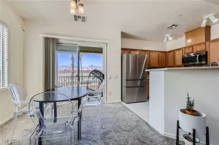 Photo #3: 2613018 Listing