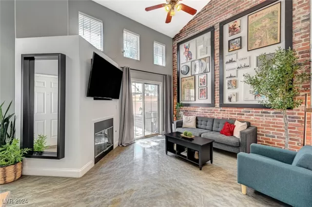 MLS: 2613020 Condo For Sale