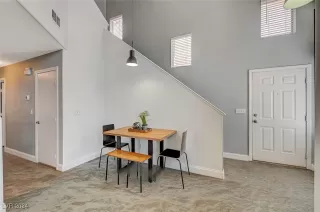 Photo #3: 2613020 Listing 