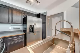 Photo #5: 2613020 Listing 