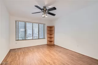 Photo #5: 2613070 Listing 