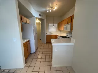 Photo #5: 2613079 Listing 