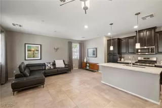 Photo #5: 2613091 Listing 