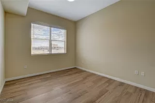 Photo #3: 2613096 Listing