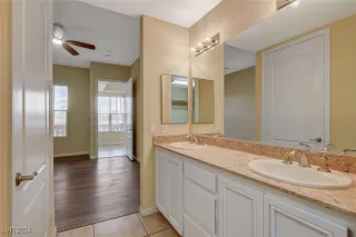 Photo #4: 2613096 Listing