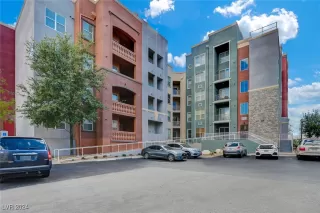 Photo #6: 2613096 Listing