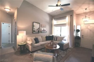 Photo #4: 2613121 Listing 