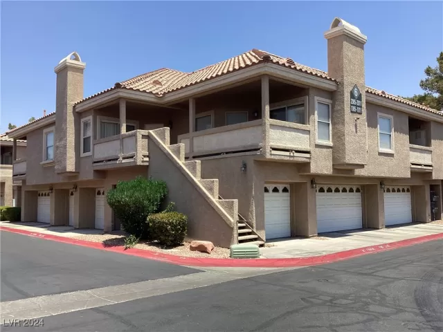 MLS: 2613139 Condo For Sale