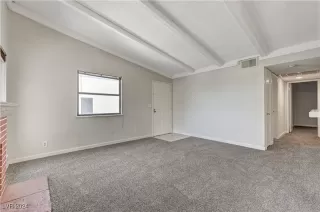 Photo #4: 2613163 Listing 