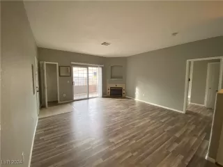 Photo #3: 2613171 Listing 