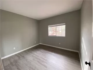 Photo #4: 2613171 Listing 