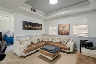 Photo #2: 2613191 Listing 