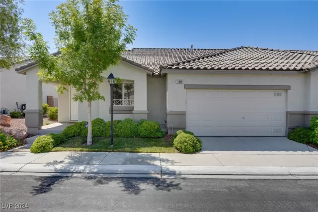 MLS: 2613198 Condo For Sale