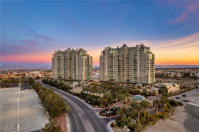 MLS: 2613203 Condo For Sale