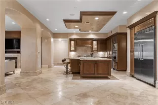 Photo #3: 2613203 Listing 