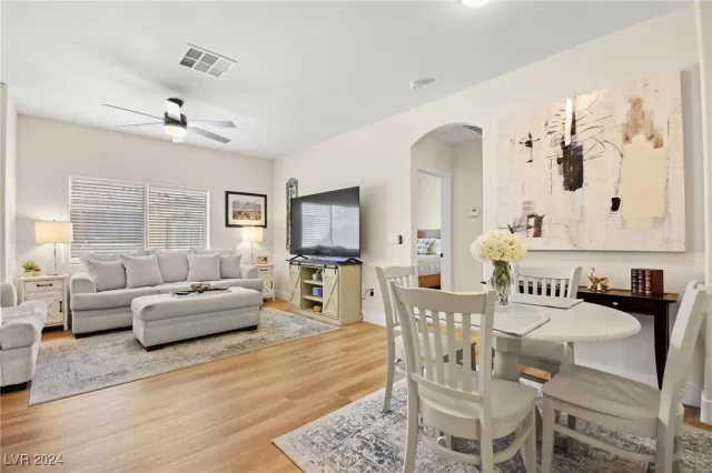 MLS: 2613204 Condo For Sale