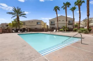 Photo #2: 2613204 Listing