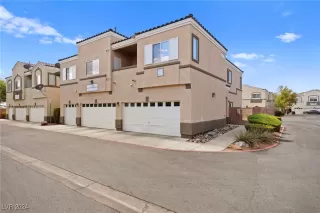 Photo #3: 2613204 Listing