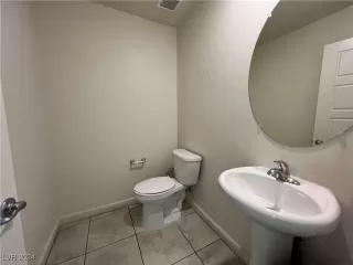 Photo #6: 2613212 Listing