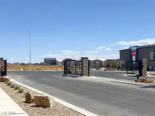 Photo #2: 2613213 Listing 