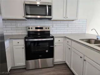 Photo #5: 2613213 Listing 