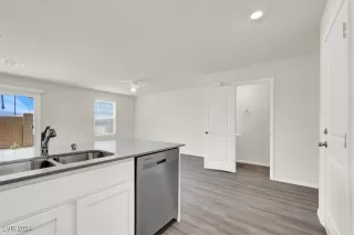 Photo #6: 2613213 Listing 