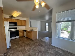 Photo #4: 2613217 Listing 