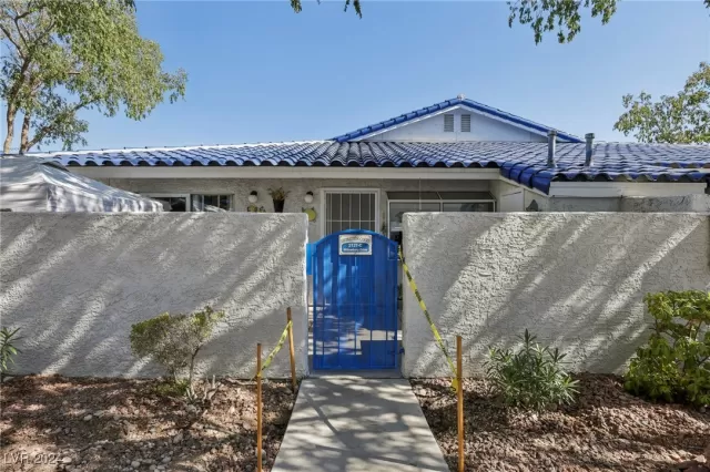 MLS: 2613226 Condo For Sale