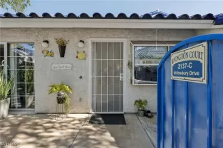 Photo #2: 2613226 Listing