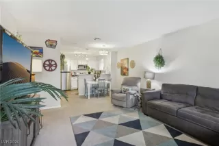 Photo #5: 2613226 Listing