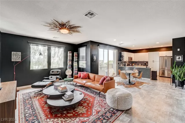 MLS: 2613231 Condo For Sale