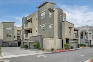 Photo #1: 2613231 Listing