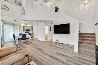 Photo #3: 2613233 Listing