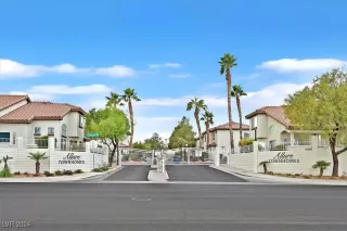 Photo #4: 2613233 Listing