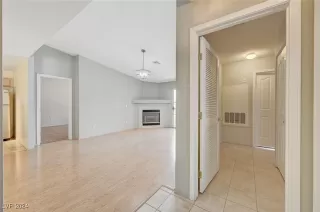 Photo #2: 2613273 Listing