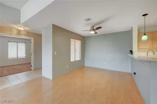 Photo #6: 2613273 Listing