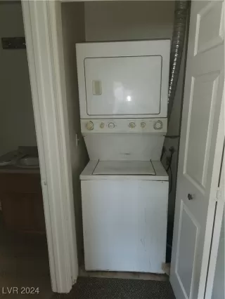 Photo #5: 2613326 Listing 