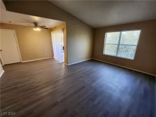 Photo #1: 2613378 Listing 