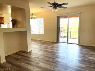 Photo #2: 2613382 Listing 