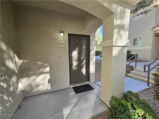 Photo #2: 2613401 Listing 