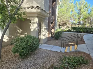 Photo #5: 2613401 Listing 