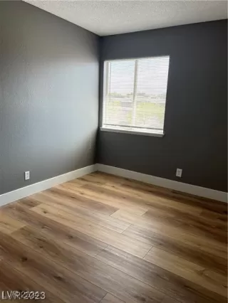 Photo #3: 2613404 Listing 