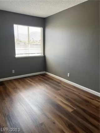 Photo #4: 2613404 Listing 