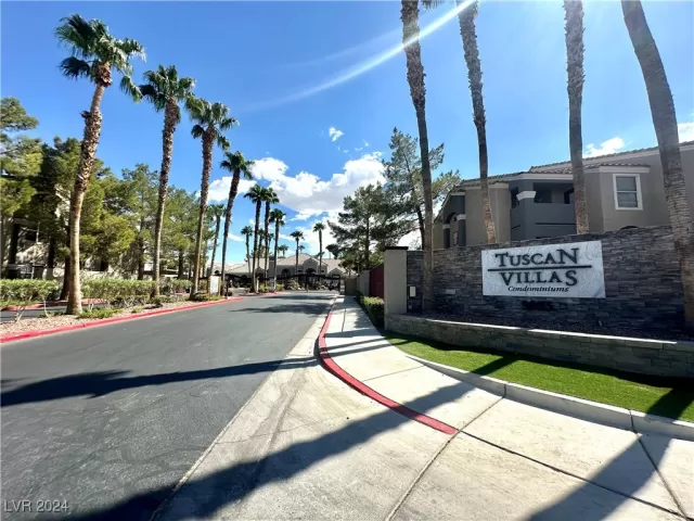 MLS: 2613415 Condo For Sale