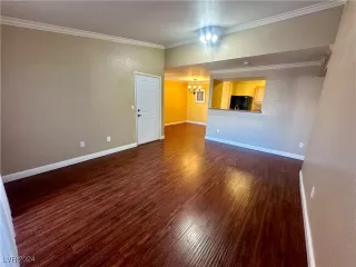 Photo #5: 2613415 Listing 